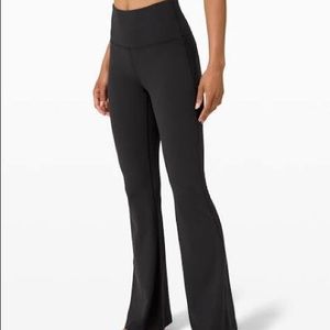 Lululemon navy high waisted groove pant